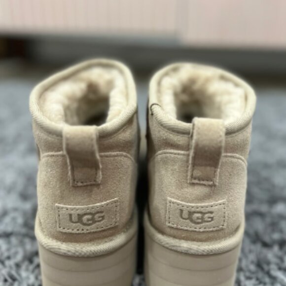 UGG slippers - Picture 6 of 7